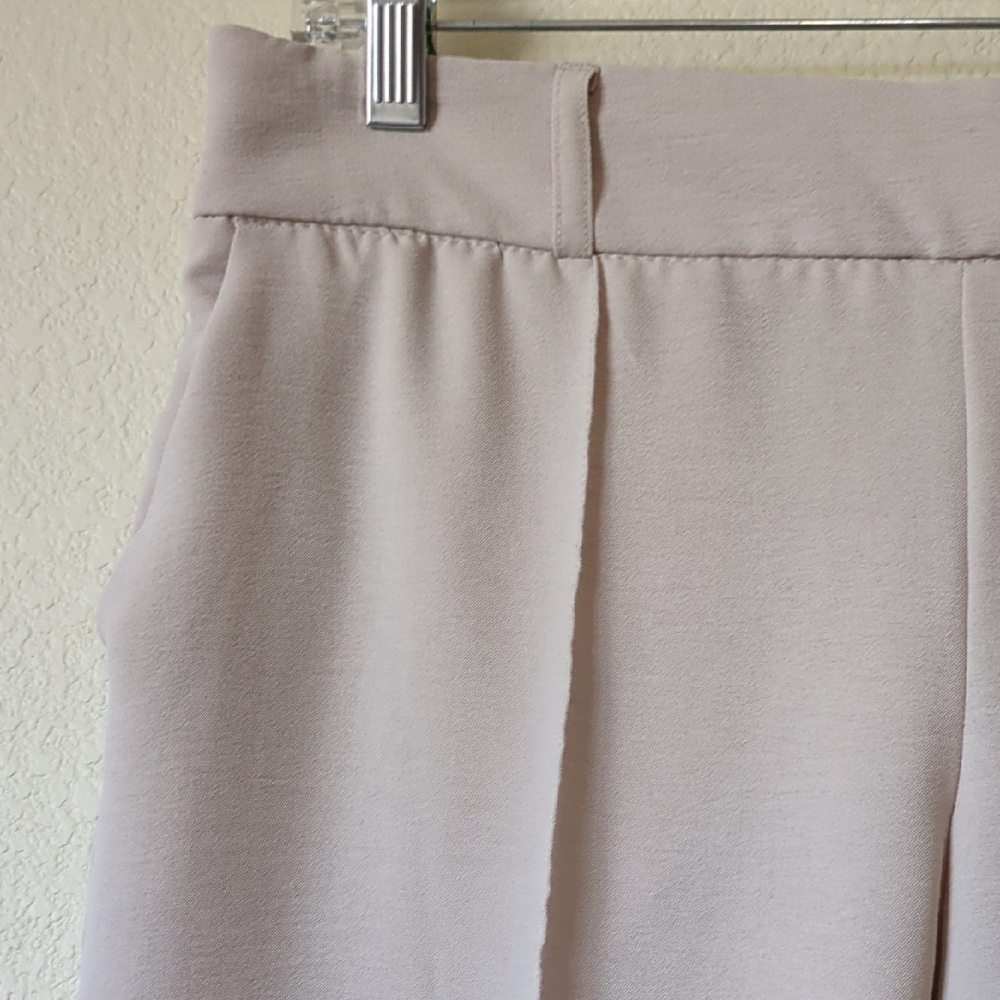 Elegant Cream Women's Pants - Picture 2 of 6